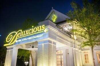 Deluxcious Heritage Hotel