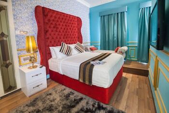 Deluxcious Heritage Hotel