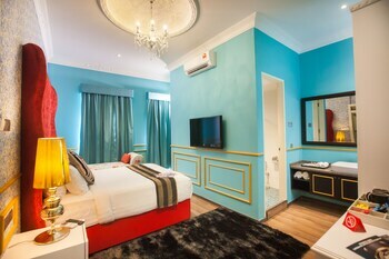 Deluxcious Heritage Hotel