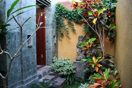 Royani Villa
