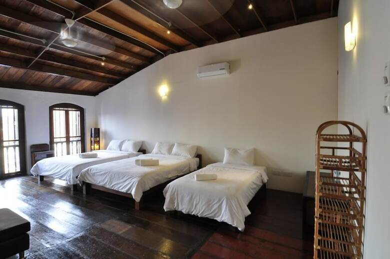 Hostal Armenian House