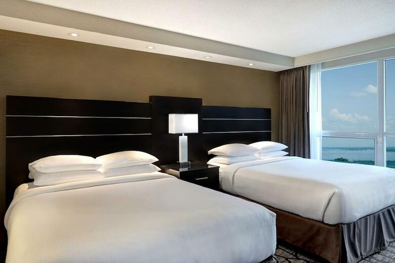 Hotel Embassy Suites Niagara Falls - Fallsview