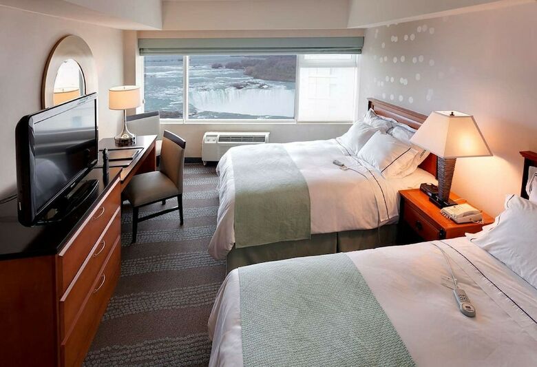 Niagara Fallsview Hotel & Suites