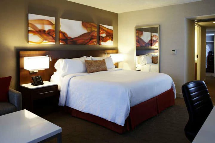 Delta Meadowvale Hotel And Conference Center