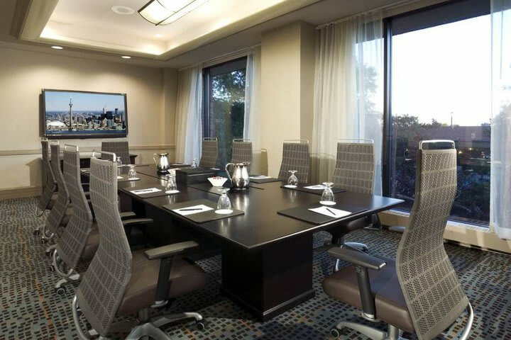 Delta Meadowvale Hotel And Conference Center