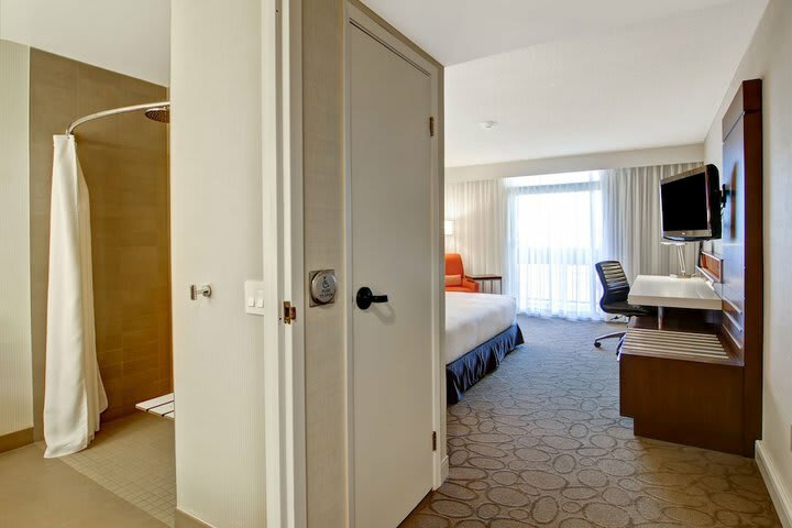 Delta Meadowvale Hotel And Conference Center