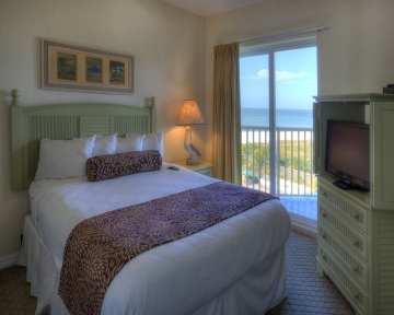 Hotel Sunset Vistas Beachfront Suites