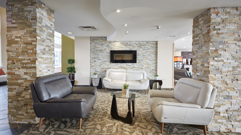 Oakes Hotel Overlooking The Falls