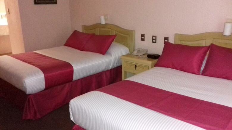 Hotel Los Arcos(.)