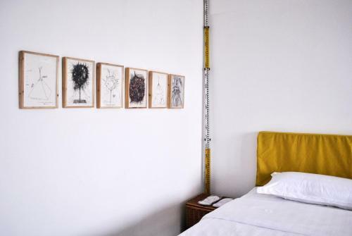 Hostal Home Space Art Guesthouse