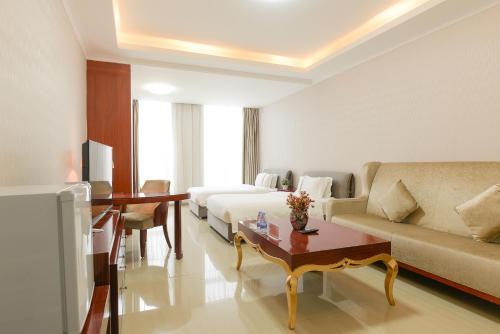 Waifiden Grand Easter International Apartment
