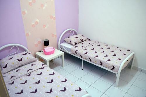 Hostal Manis Manis @ Pink Lady