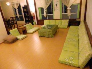 Travellers Planet Hotel & Guesthouse