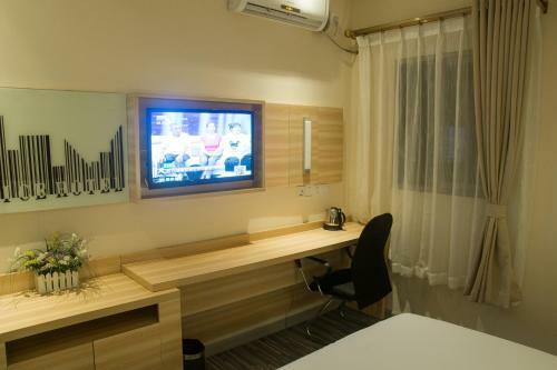 Denise Hotel Apartment(shangxiajiu Branch)