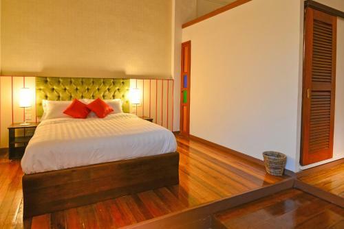 Hostal Sarang Paloh Heritage Stay