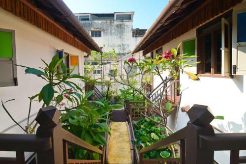 Hostal Sarang Paloh Heritage Stay