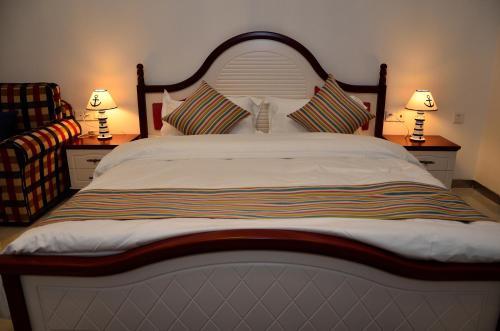 Moon Shine Apartment Hotel