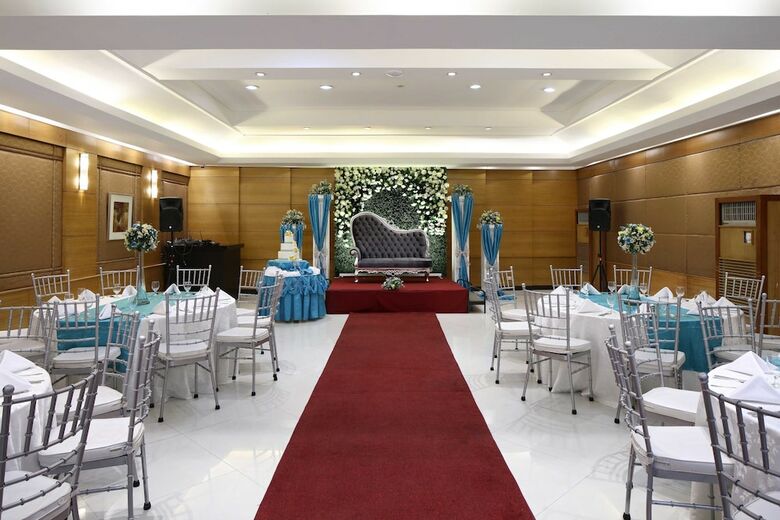 Hotel City Garden Suites Manila
