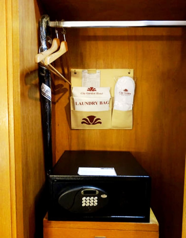 Hotel City Garden Suites Manila