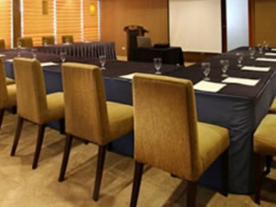 Hotel City Garden Suites Manila