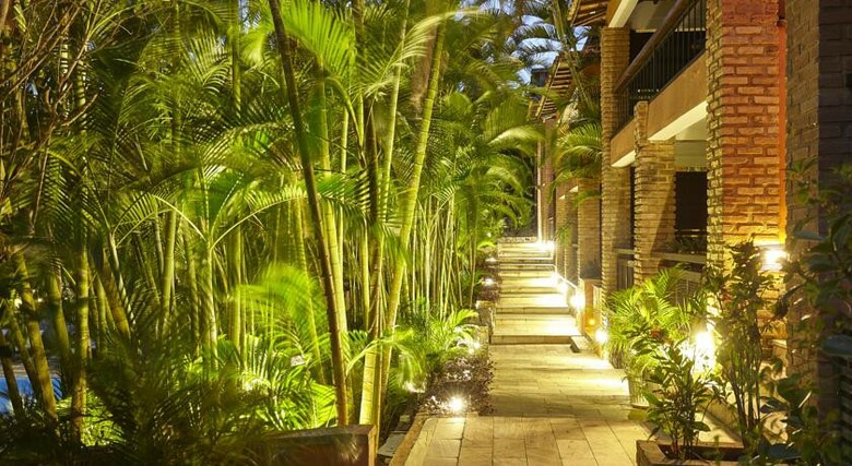 Hotel Porto Bay Resort