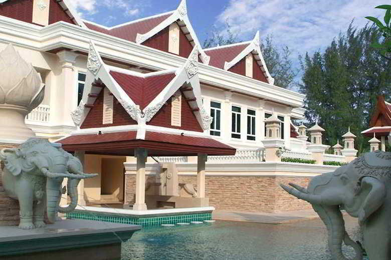 Hotel Grand Pacific Sovereign Resort