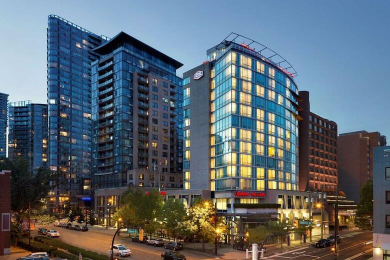 Hotel Hampton Inn And Suites Downtown