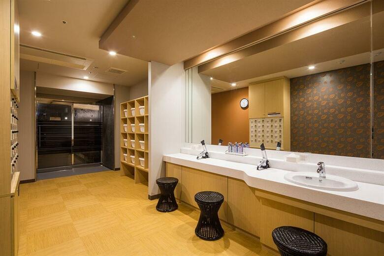 Apa Hotel Shinjuku Gyoenmae