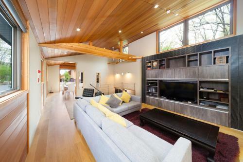 Cocoon House