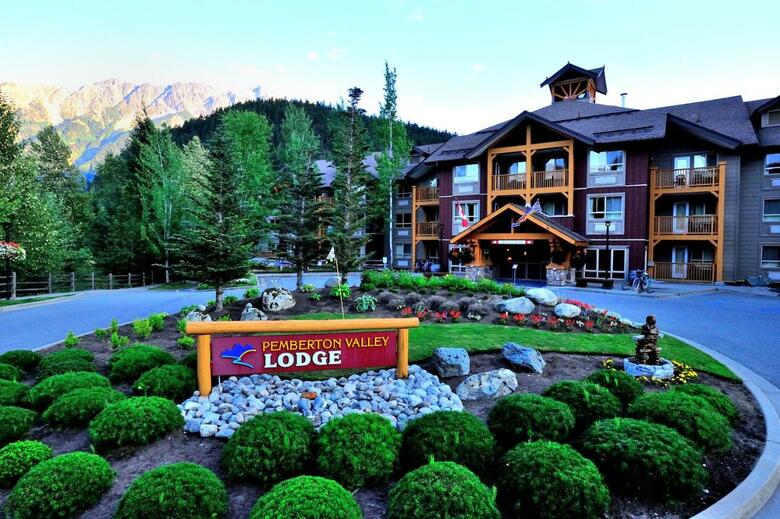 Hotel Pemberton Valley Lodge