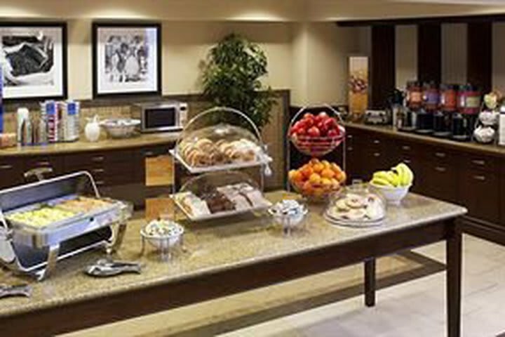 Hotel Hampton Inn By Hilton London