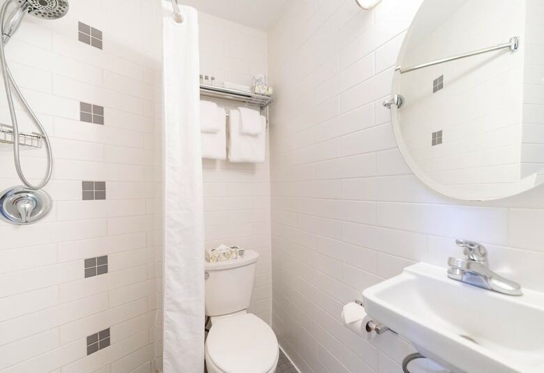 Hotel Executive Inn At Whistler Village