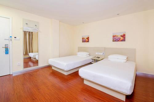 Hotel Hanting Express Jinan Baotuquan South Gate