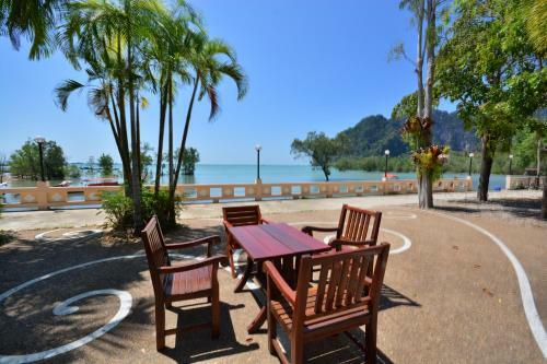 Hotel Diamond Beach Resort
