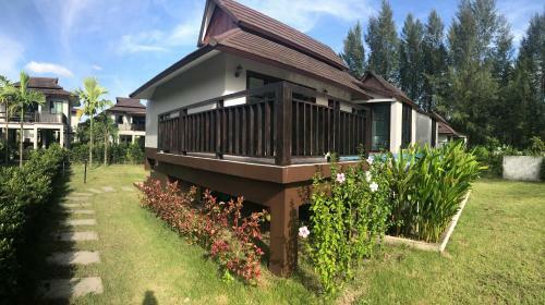 Hotel The Hip Resort @ Khao Lak