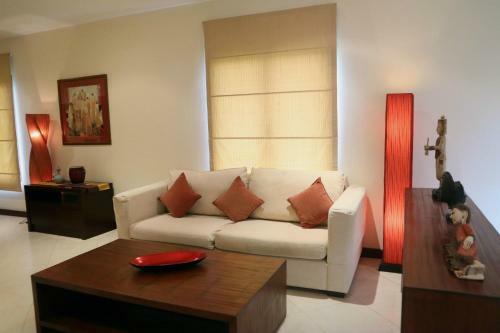 Baan Puri Apartments