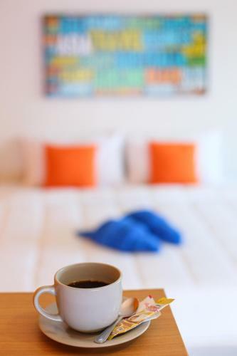 Hostal Bangtao Guest House
