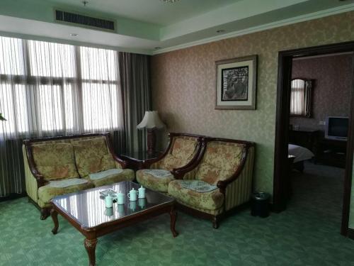 Linyi Yonghe Business Hotel