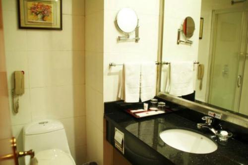 Linyi Yonghe Business Hotel