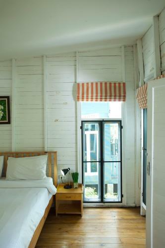 Sunshine Inn Resort