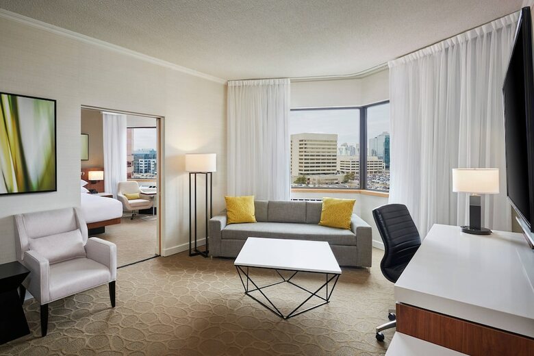 Novotel Toronto Mississauga Centre Hotel
