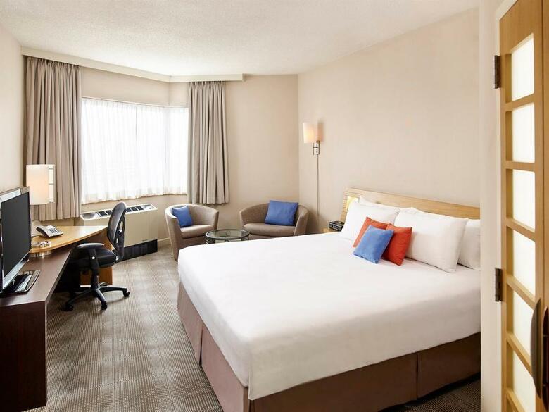 Novotel Toronto Mississauga Centre Hotel