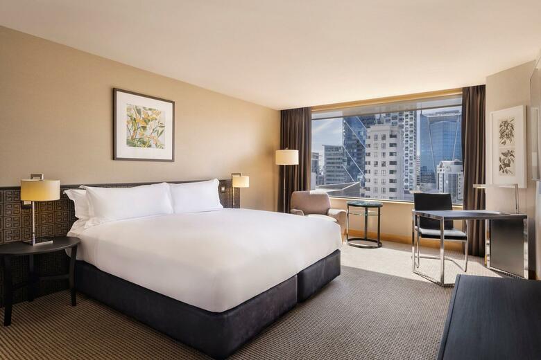 Hotel Stamford Plaza