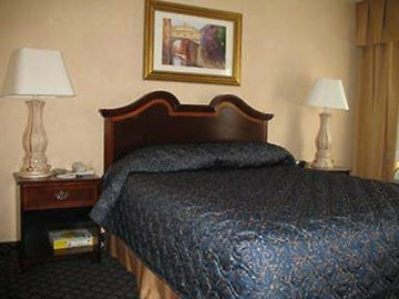 Hotel Monte Carlo Inns Toronto West Suites