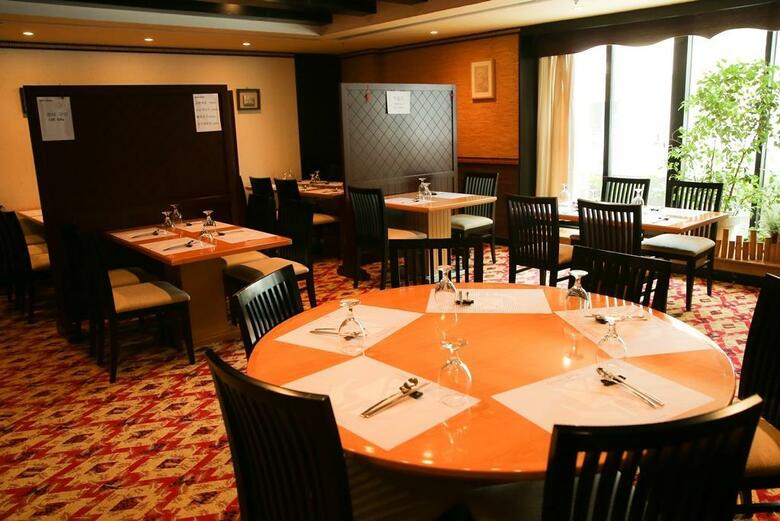 Hotel Golden Tulip Al Barsha