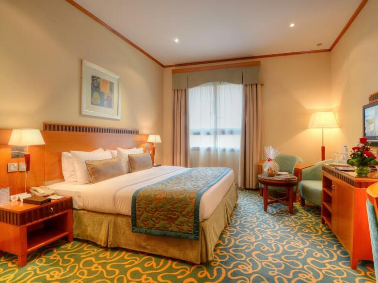 Hotel Golden Tulip Al Barsha