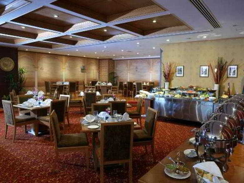Hotel Golden Tulip Al Barsha