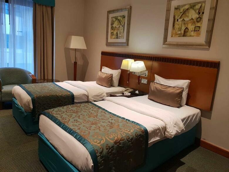 Hotel Golden Tulip Al Barsha