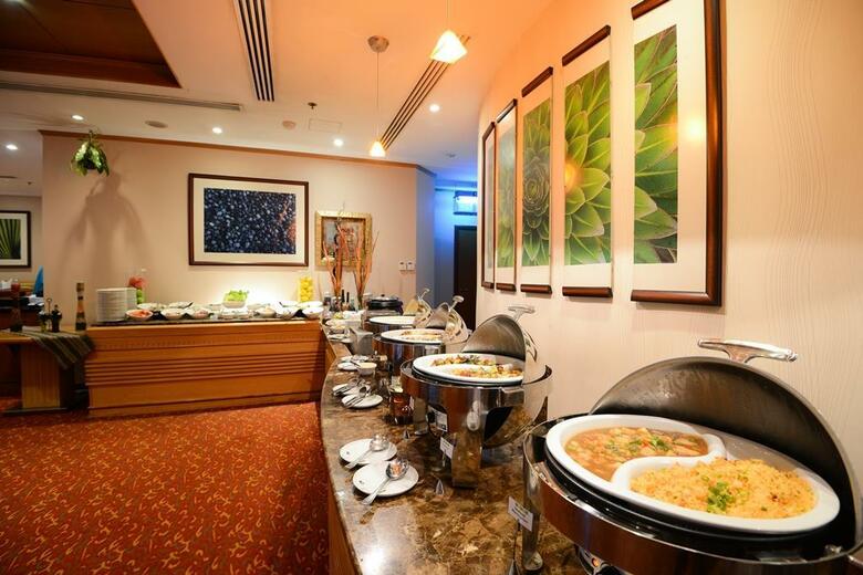 Hotel Golden Tulip Al Barsha