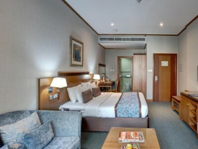 Hotel Golden Tulip Al Barsha